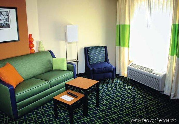 Fairfield Inn & Suites By Marriott Texarkana Room photo